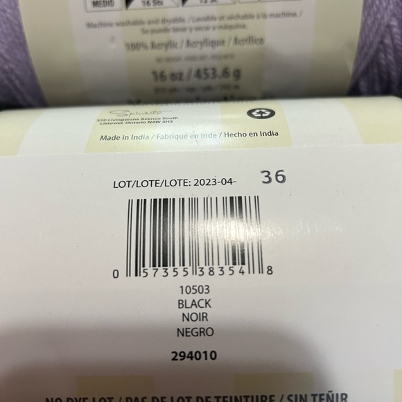 Caron yarn - Picture 5 of 5